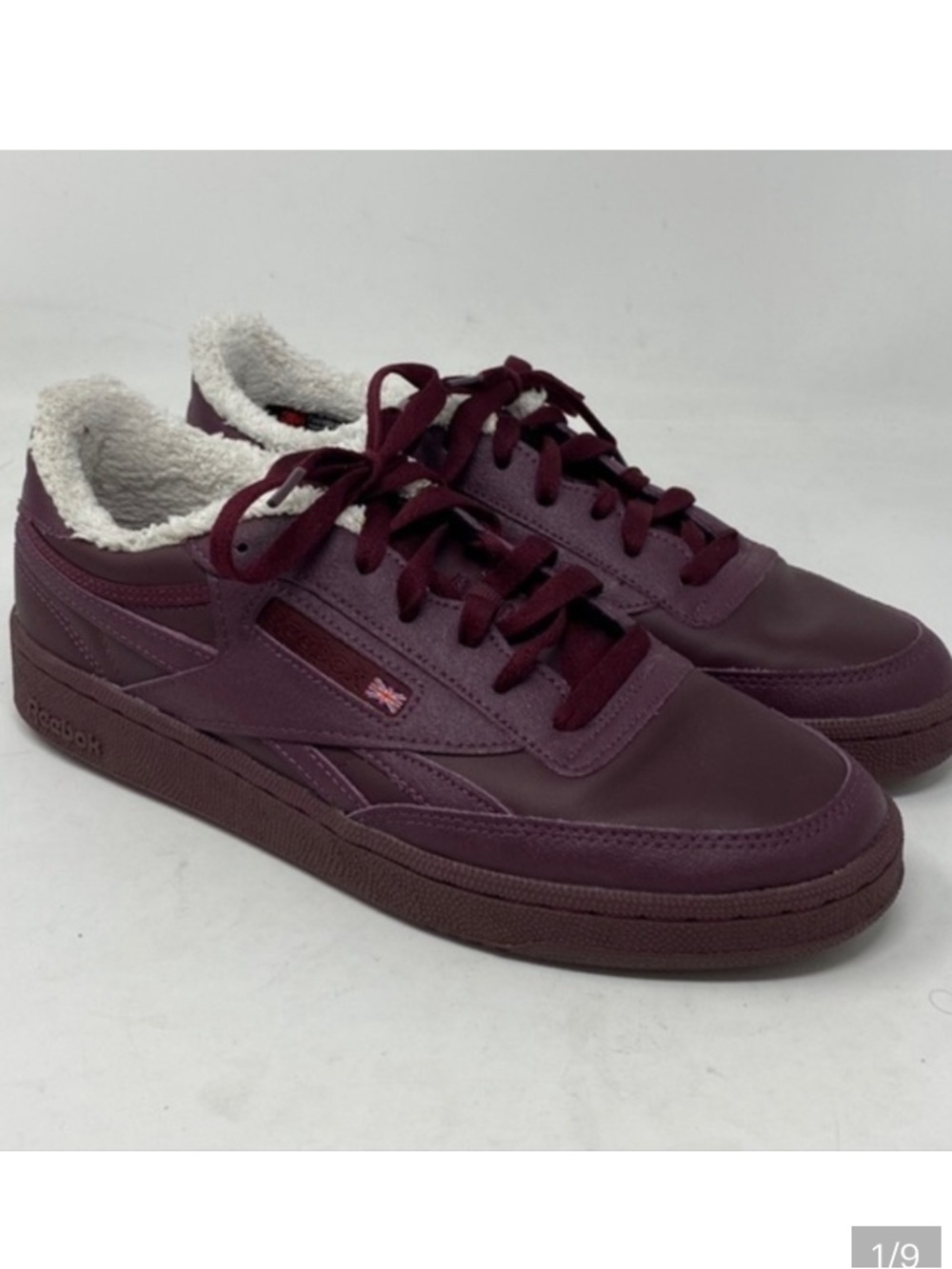 Reebok Low Top Sneakers in Burgundy and White Sherpa 6.5 NWT